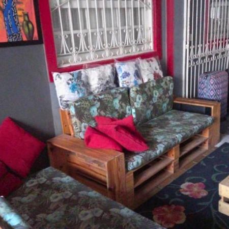 "Le Chat Qui Peche" Hostel A 150 Metros Da Praia De Pajucara Масейо Экстерьер фото