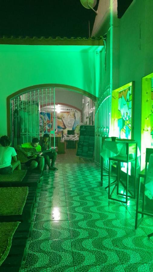 "Le Chat Qui Peche" Hostel A 150 Metros Da Praia De Pajucara Масейо Экстерьер фото